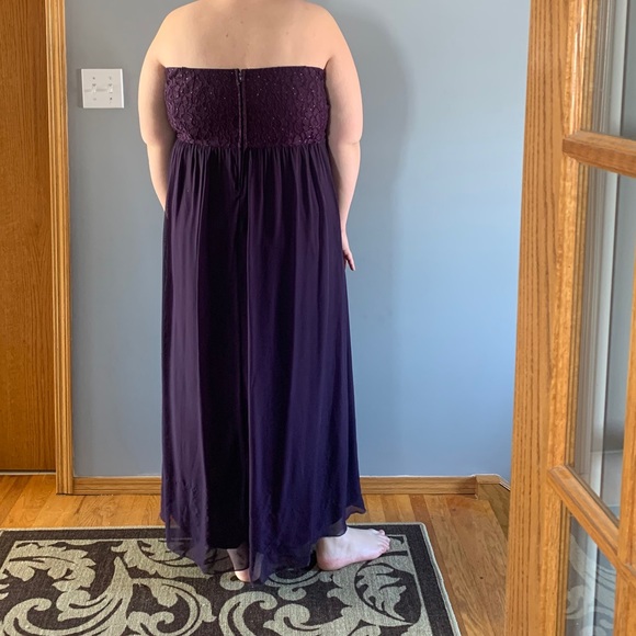 NWOT David’s bridal, purple lace gown ,22 - Picture 3 of 11